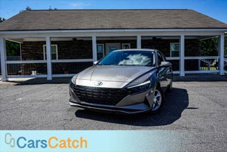 Used 2023 Hyundai Elantra SE image 1