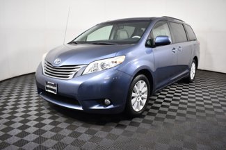 Used 2014 Toyota Sienna XLE image 1