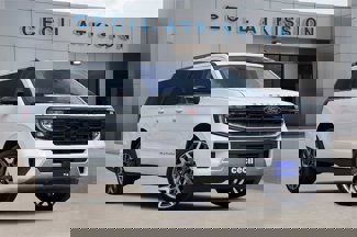 New 2025 Ford Expedition Max Platinum image 1