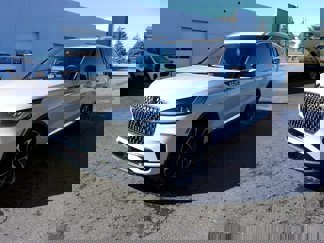 Used 2025 Lincoln Aviator Reserve w/ Equipment Group 201A image 1