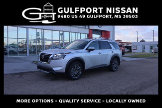 New 2025 Nissan Pathfinder SL image 1