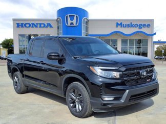 Used 2025 Honda Ridgeline Sport image 1