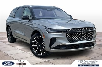 New 2025 Lincoln Nautilus Reserve image 1