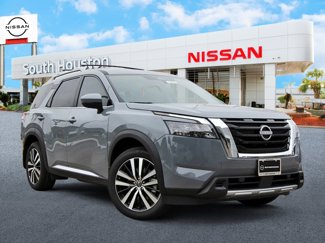 New 2025 Nissan Pathfinder Platinum image 1