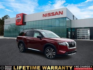 New 2025 Nissan Pathfinder Platinum image 1