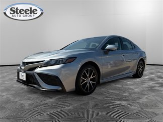 Used 2023 Toyota Camry SE image 1