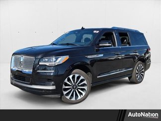 Used 2022 Lincoln Navigator Reserve image 1