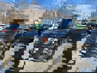 Used 2016 Jeep Renegade Latitude image 1