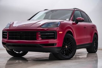 Certified 2024 Porsche Cayenne image 1