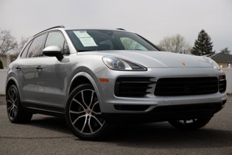 Used 2022 Porsche Cayenne image 1