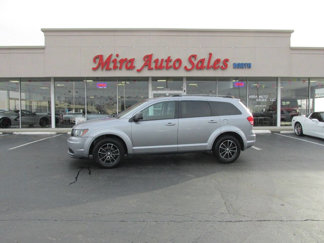 Used 2017 Dodge Journey SE w/ Flexible Seating Group image 1