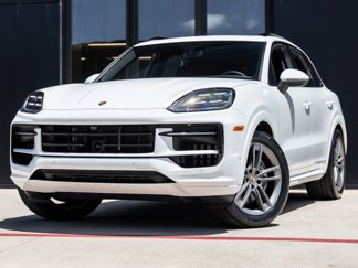 Certified 2025 Porsche Cayenne image 1