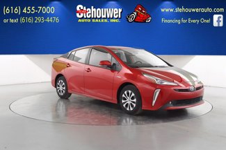 Used 2022 Toyota Prius XLE image 1