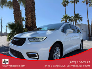 Used 2022 Chrysler Pacifica Touring-L image 1