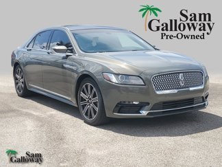 Used 2017 Lincoln Continental Reserve image 1