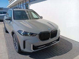 New 2025 BMW X5 xDrive40i w/ Parking Assistance Package image 1