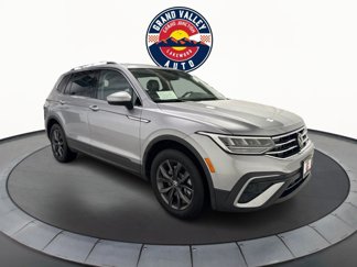 Used 2024 Volkswagen Tiguan SE image 1