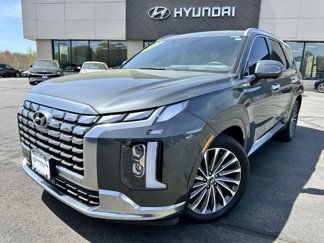 Used 2023 Hyundai Palisade Calligraphy image 1