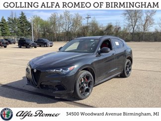 New 2025 Alfa Romeo Stelvio Sprint image 1