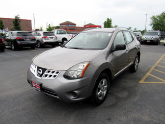 Used 2014 Nissan Rogue S image 1