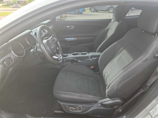 Used 2016 Ford Mustang Coupe image 1