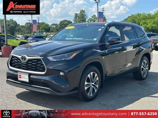 Used 2023 Toyota Highlander XLE image 1