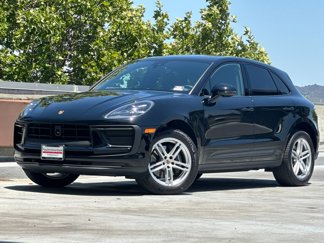 Used 2024 Porsche Macan image 1