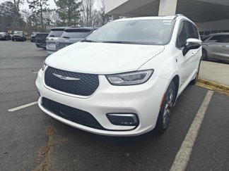 New 2025 Chrysler Pacifica Pinnacle image 1