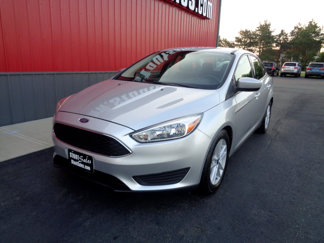 Used 2018 Ford Focus SE image 1