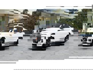 New 2026 BMW 750e xDrive image 1