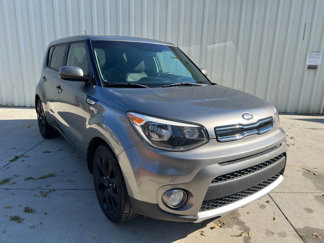 Used 2017 Kia Soul + image 1