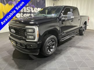 Used 2023 Ford F350 Lariat image 1