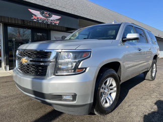 Used 2017 Chevrolet Suburban LT image 1