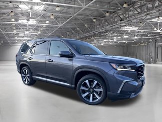 New 2025 Honda Pilot Touring image 1