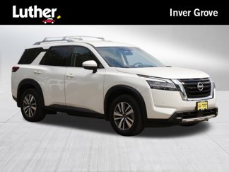 Certified 2023 Nissan Pathfinder SL image 1
