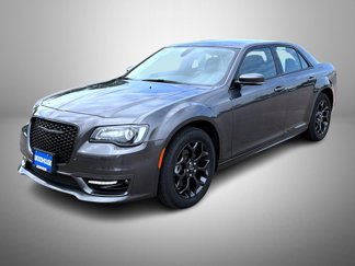Certified 2023 Chrysler 300 Touring L image 1
