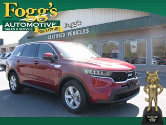 Used 2023 Kia Sorento LX image 1