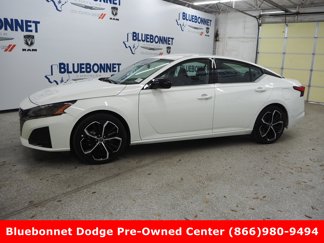 Used 2024 Nissan Altima 2.5 SR image 1