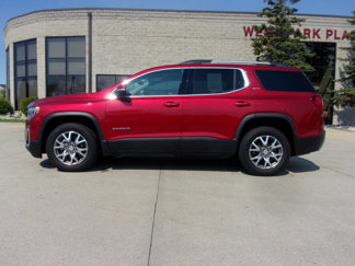 Used 2021 GMC Acadia SLT w/ Technology Package image 1