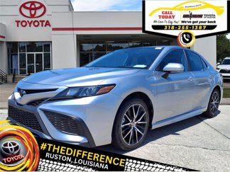 Used 2023 Toyota Camry SE image 1