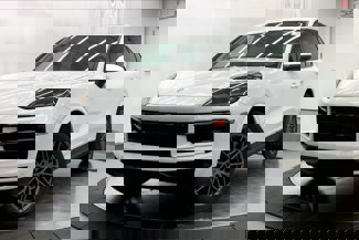 New 2025 Porsche Cayenne image 1