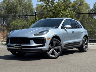 Used 2025 Porsche Macan image 1