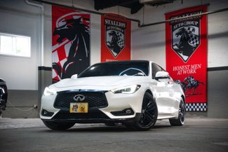 Used 2017 INFINITI Q60 3.0t image 1