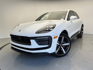 Used 2025 Porsche Macan image 1