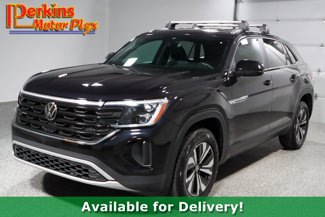 Used 2024 Volkswagen Atlas Cross Sport SE image 1