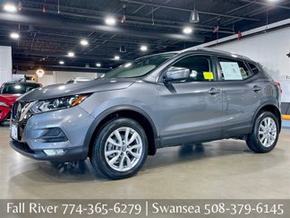 Used 2021 Nissan Rogue Sport SV image 1