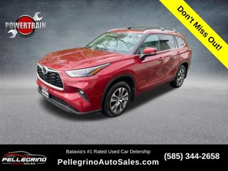 Used 2022 Toyota Highlander XLE image 1