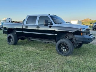 Used 2006 Chevrolet Silverado 2500 LT w/ Heavy-Duty Power Package image 1