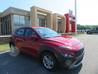 Used 2022 Hyundai Kona SE image 1