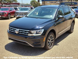 Used 2020 Volkswagen Tiguan SE image 1